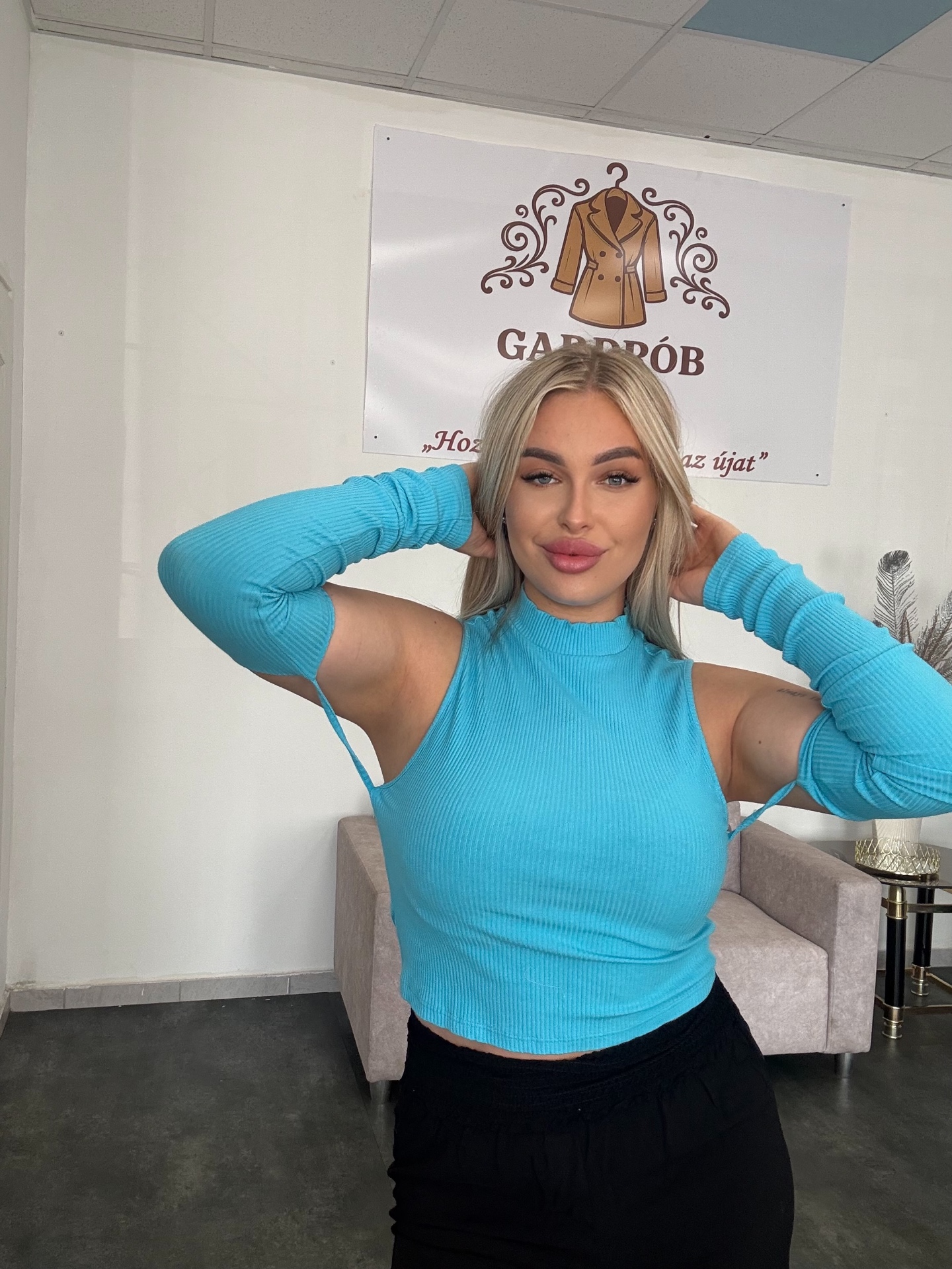 Kék bordás garbós top hosszú ujjal